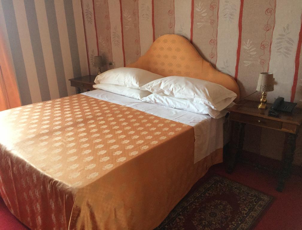 Albergo Sempione Stresa Esterno foto